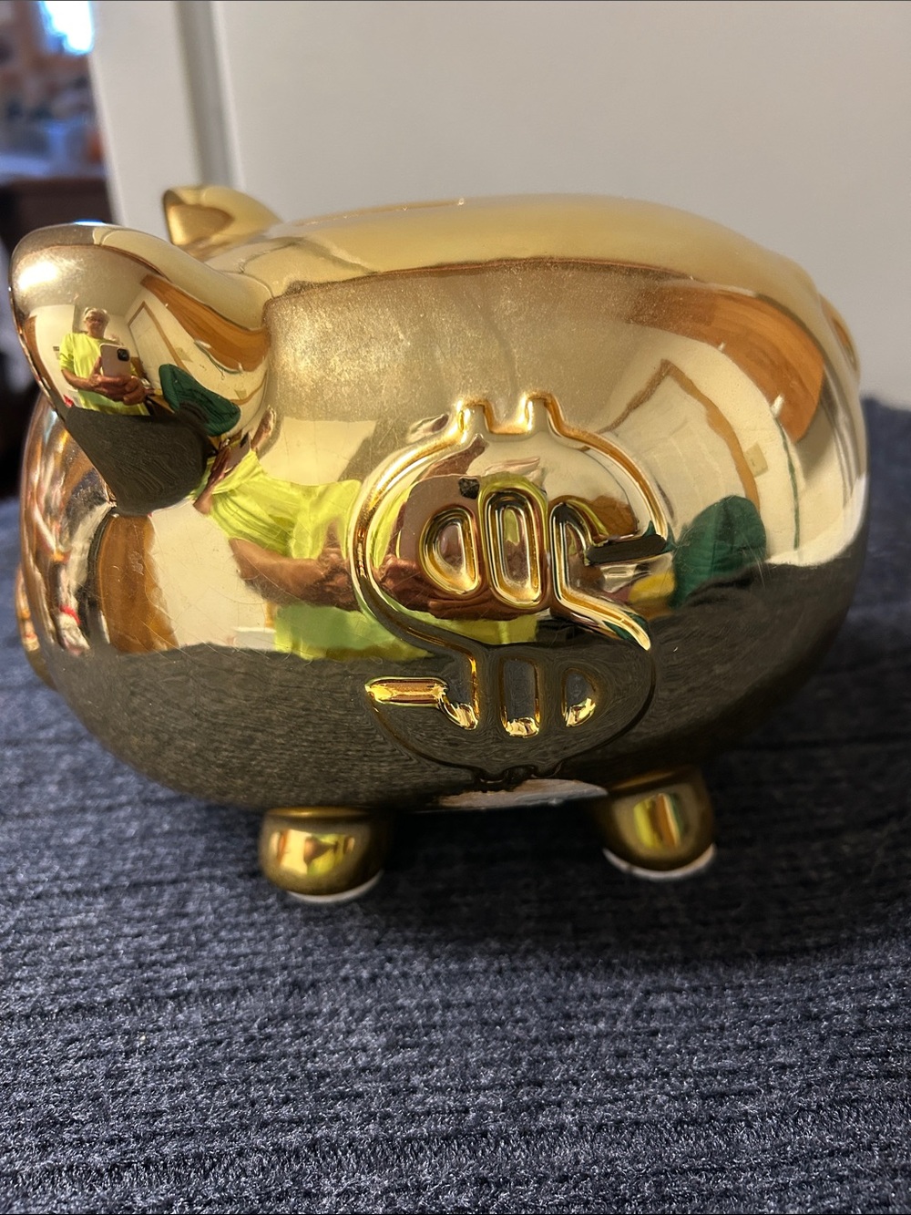 Gold Piggy Bank 🐖 - Picture 5 of 10